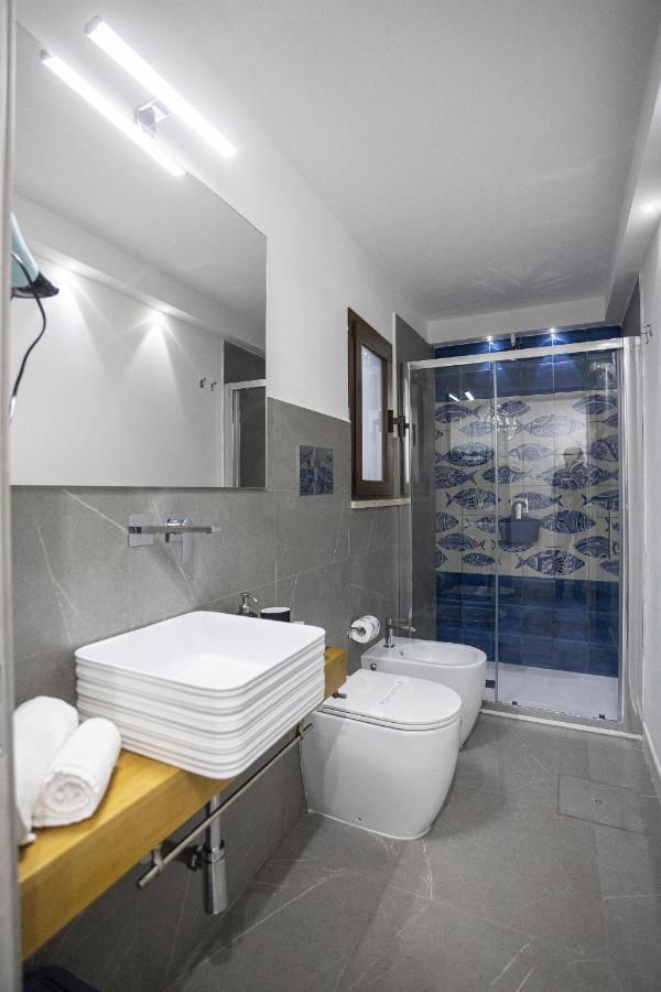 Acquaro Suite Apartments 산비토로카포 외부 사진