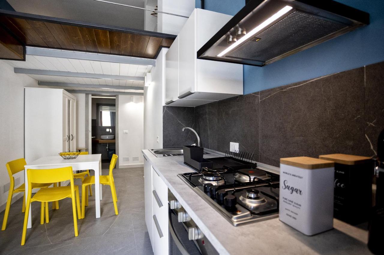 Acquaro Suite Apartments 산비토로카포 외부 사진