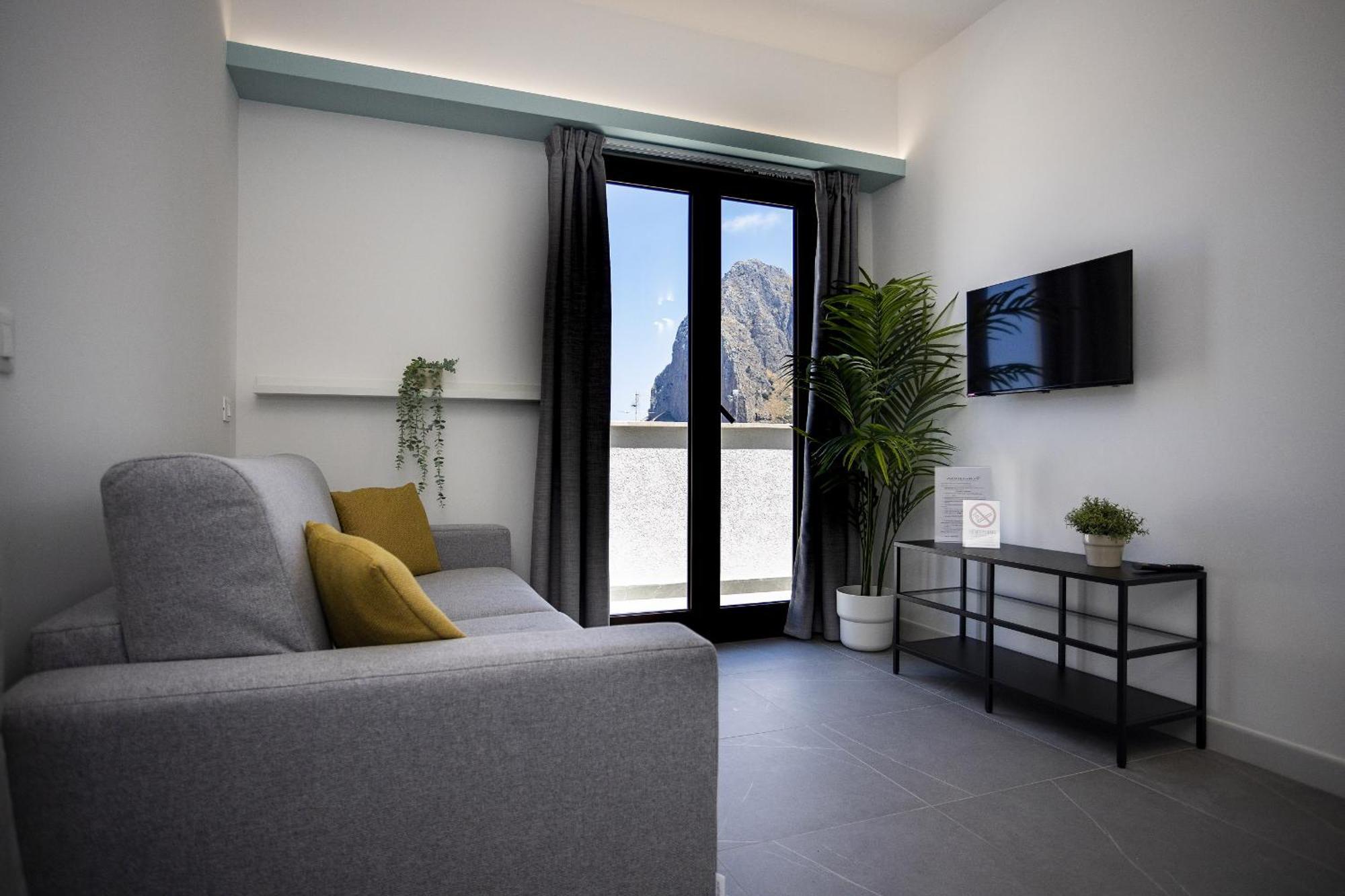 Acquaro Suite Apartments 산비토로카포 객실 사진